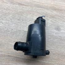 080611A 898913 30357 Windscreen/windshield washer pump Volvo V70