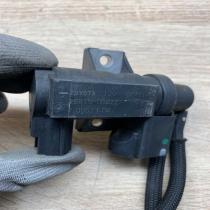 25819 0R011 Used  Vacuum valve Toyota Avensis T250