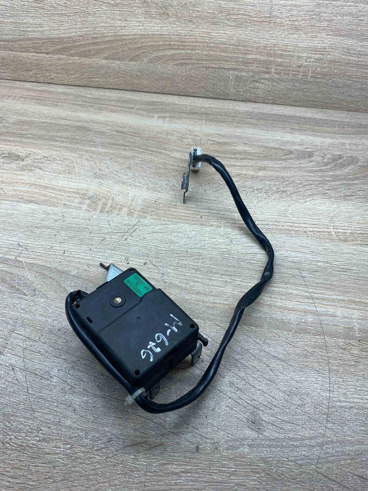 2005022 HB600G518A  Air flap motor/actuator Mazda Xedos 6