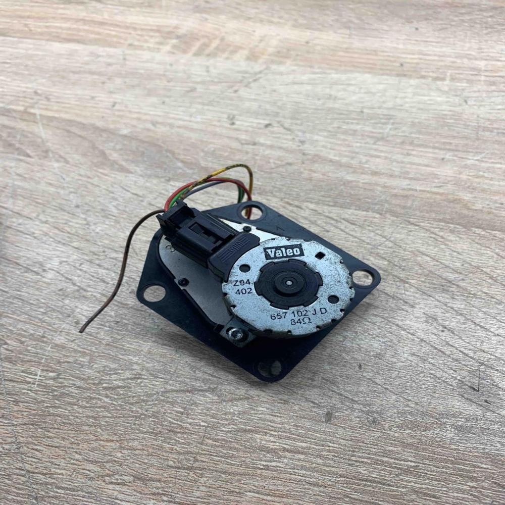 657102JD   Airbag deployment crash/impact sensor Opel Vectra B