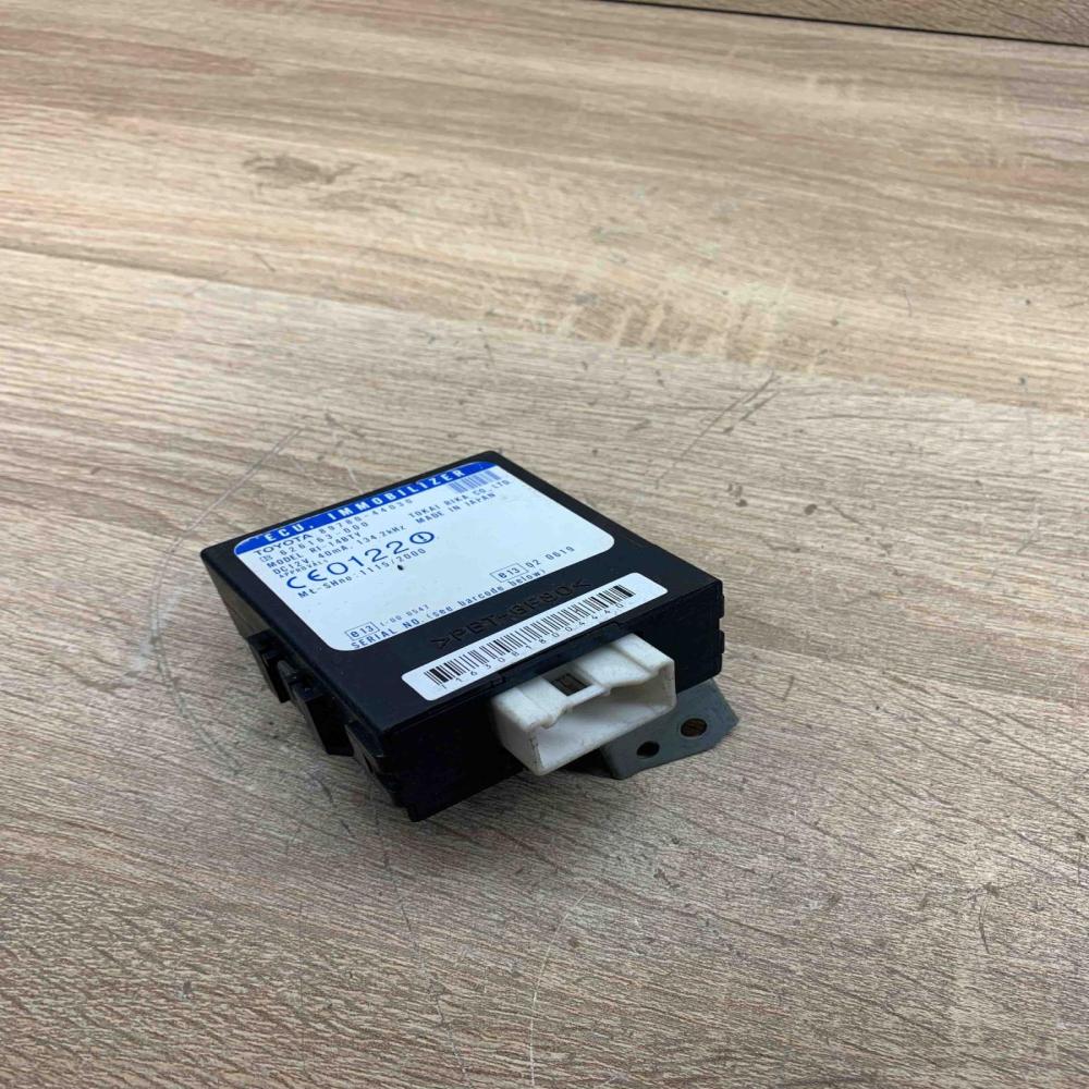 89780 44030   Immobilizer control unit/module Toyota Avensis Verso