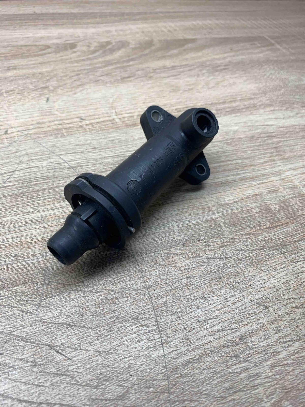 2247723   Engine coolant pipe/hose BMW 3 E46