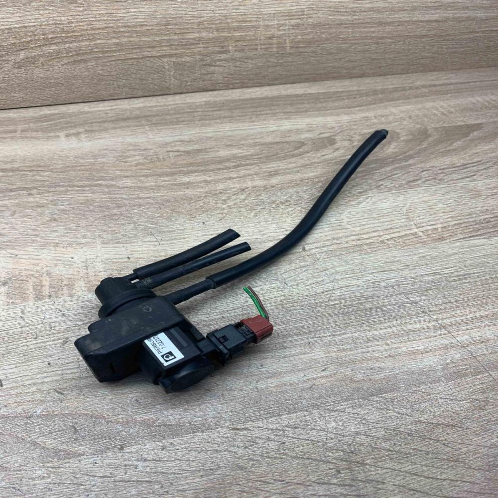 702212020   Vacuum valve Renault Clio II