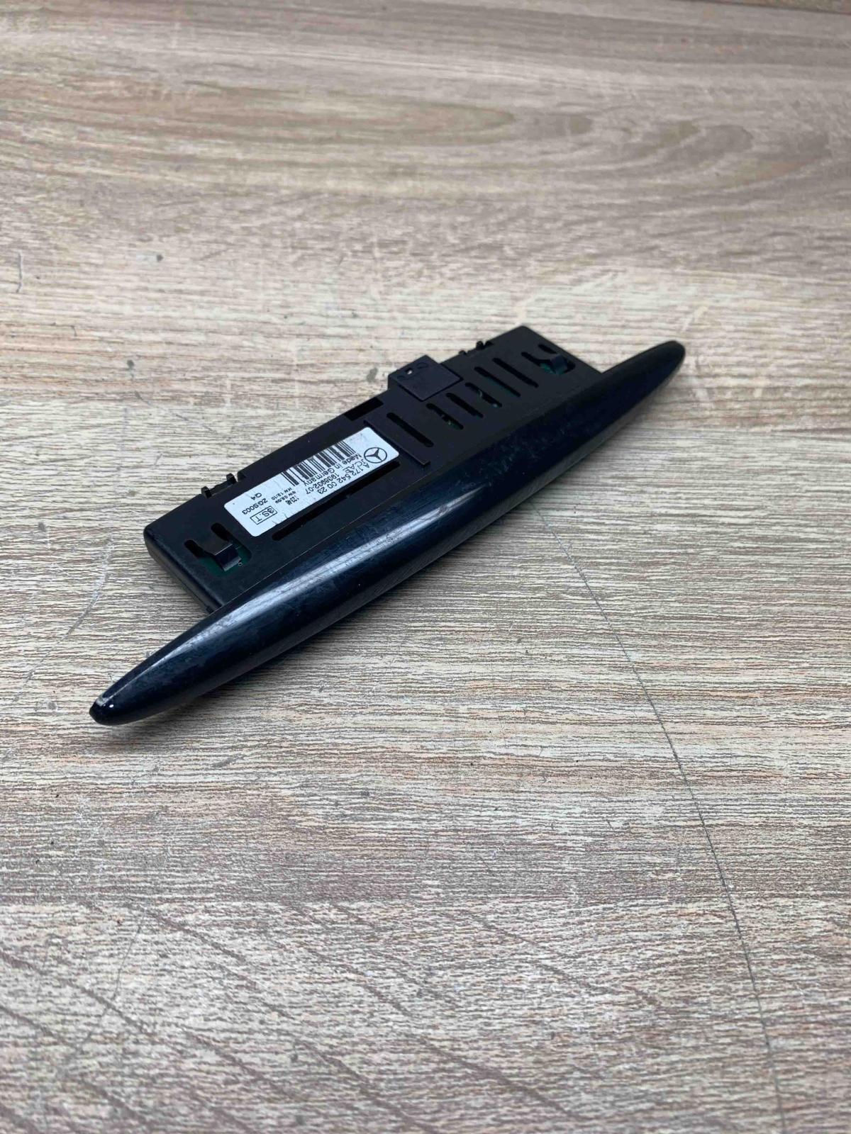 A1725420023   Parking PDC sensor speaker Mercedes-Benz GL X166