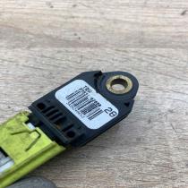 89831 02080 Safe  Airbag deployment crash/impact sensor Toyota Auris 150