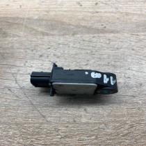 89173 05060   Airbag deployment crash/impact sensor Toyota Avensis T270
