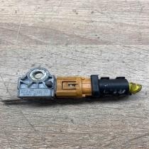 1670870   Airbag deployment crash/impact sensor KIA Soul