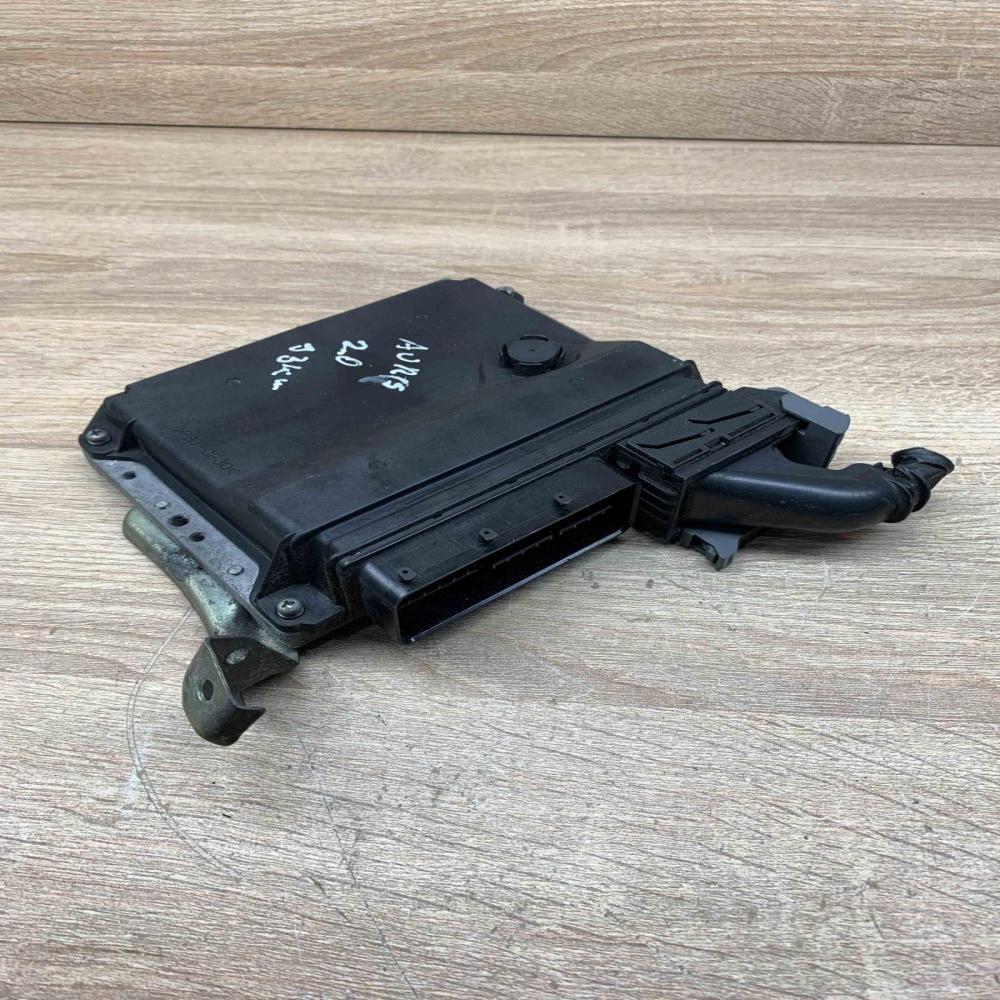 89661 02D92 MB175800 4780  Engine control unit/module ECU Toyota Auris 150