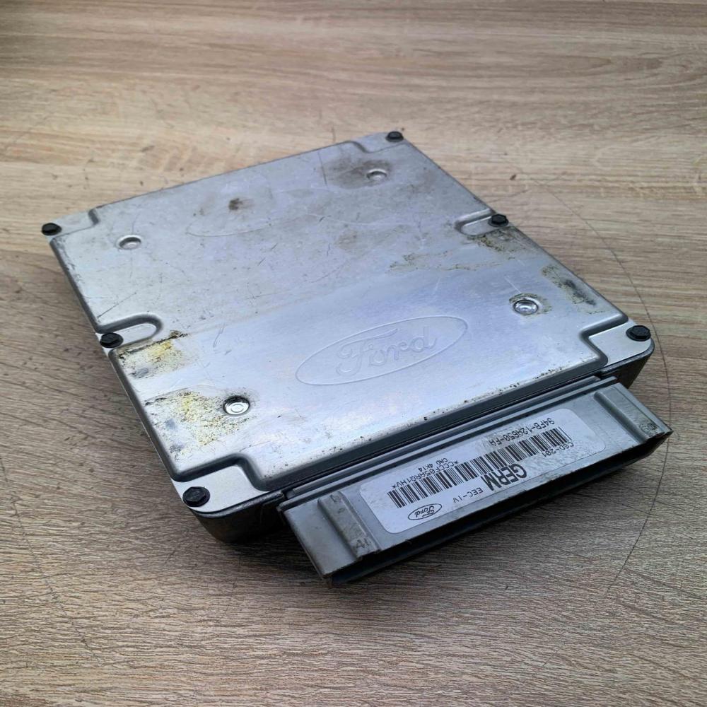 94FB 12A650 FA   Engine control unit/module ECU Ford Fiesta
