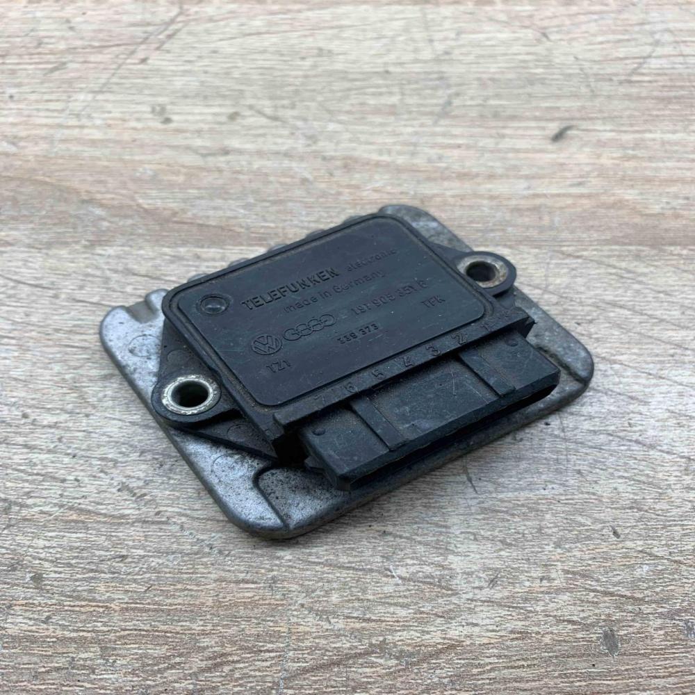 191905351B   Ignition amplifier control unit Volkswagen Golf II