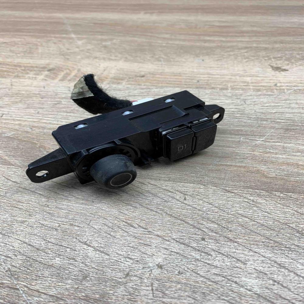 96758773XU   Head unit multimedia control Peugeot 2008 II