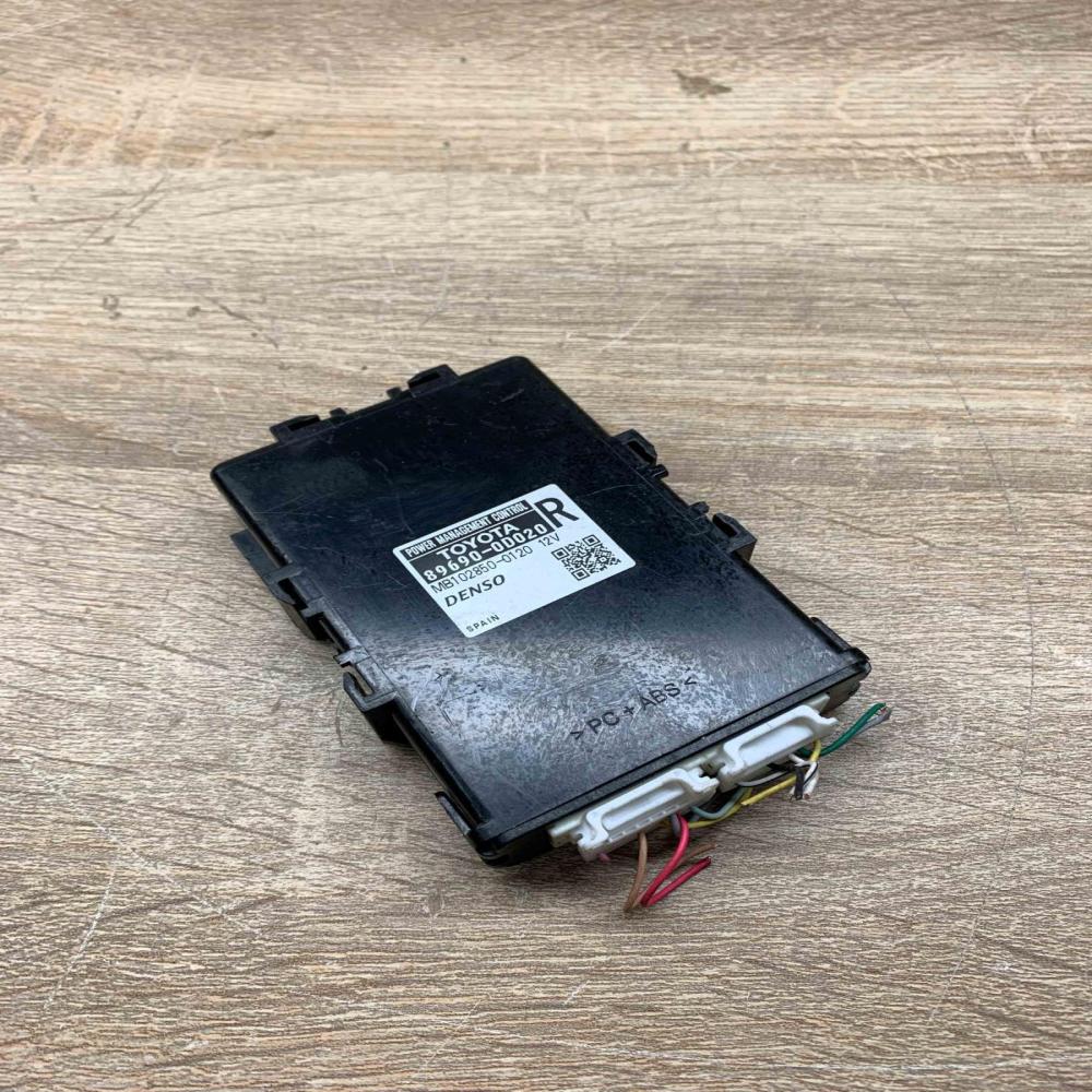 89690 0D020 MB102850 0120  Other control units/modules Toyota Yaris
