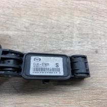 C235 57KC0 CR19  Airbag deployment crash/impact sensor Mazda 5