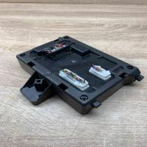 8200652284 28118124  Central body control module Renault Clio III