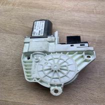 4L0959802B   Front door window regulator motor Audi Q7 4L