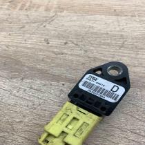 89831 0W010 Used  Airbag deployment crash/impact sensor Toyota Corolla Verso AR1