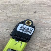 89831 02060   Airbag deployment crash/impact sensor Toyota Auris 150
