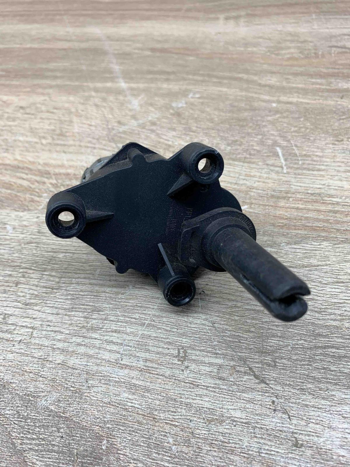 7M0907511B   Air flap motor/actuator Volkswagen Sharan