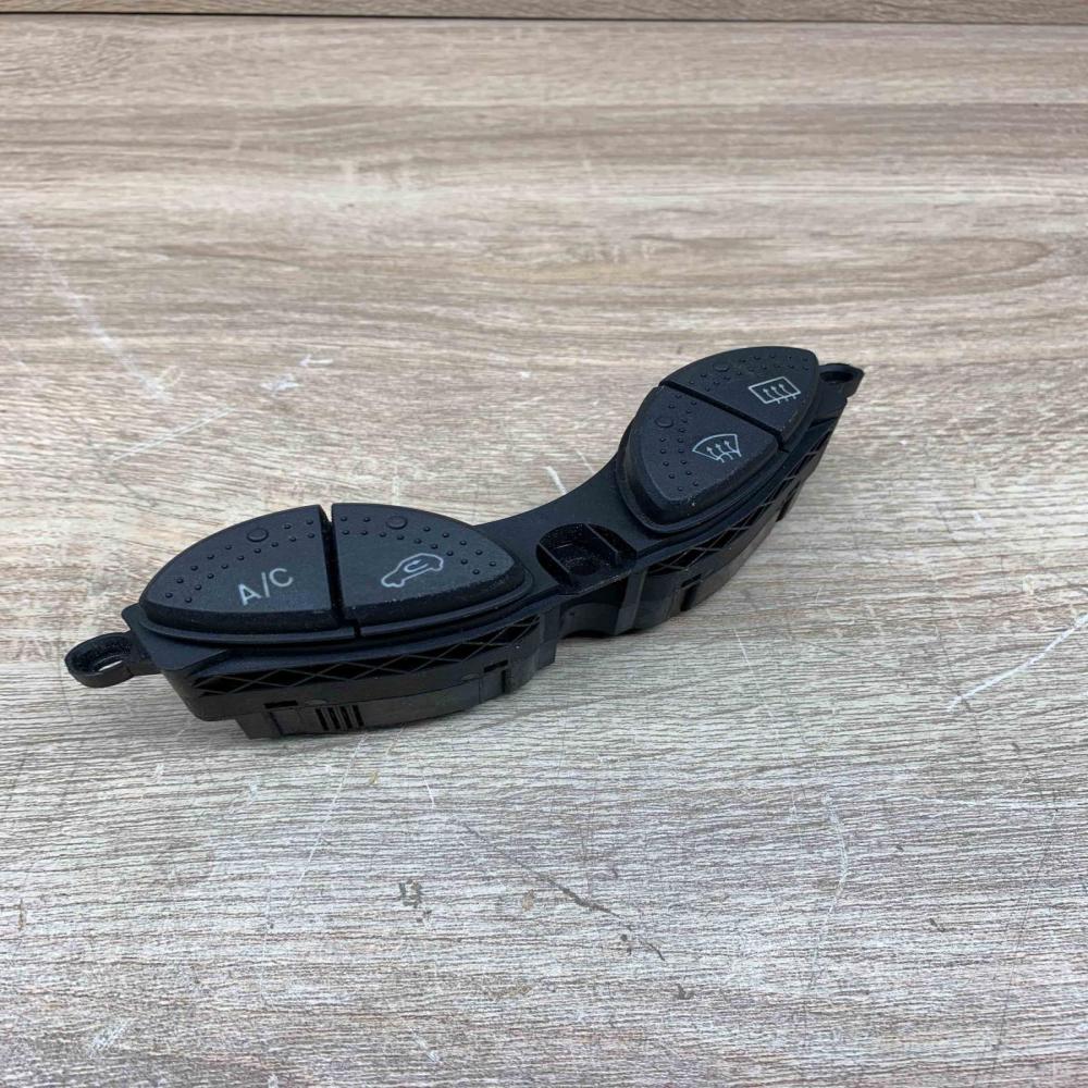 98AG19A945CG   Climate control unit Ford Focus