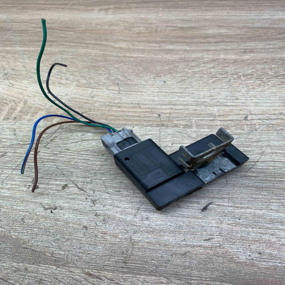 1865A178 131400 0430  Battery relay fuse Mitsubishi Colt