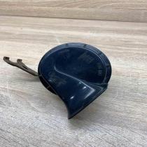 A 28 657625   Horn signal Volkswagen PASSAT B6