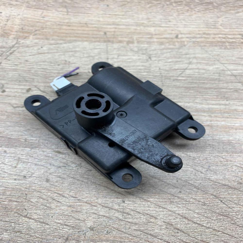 27743 00A01   Air flap motor/actuator Nissan Qashqai