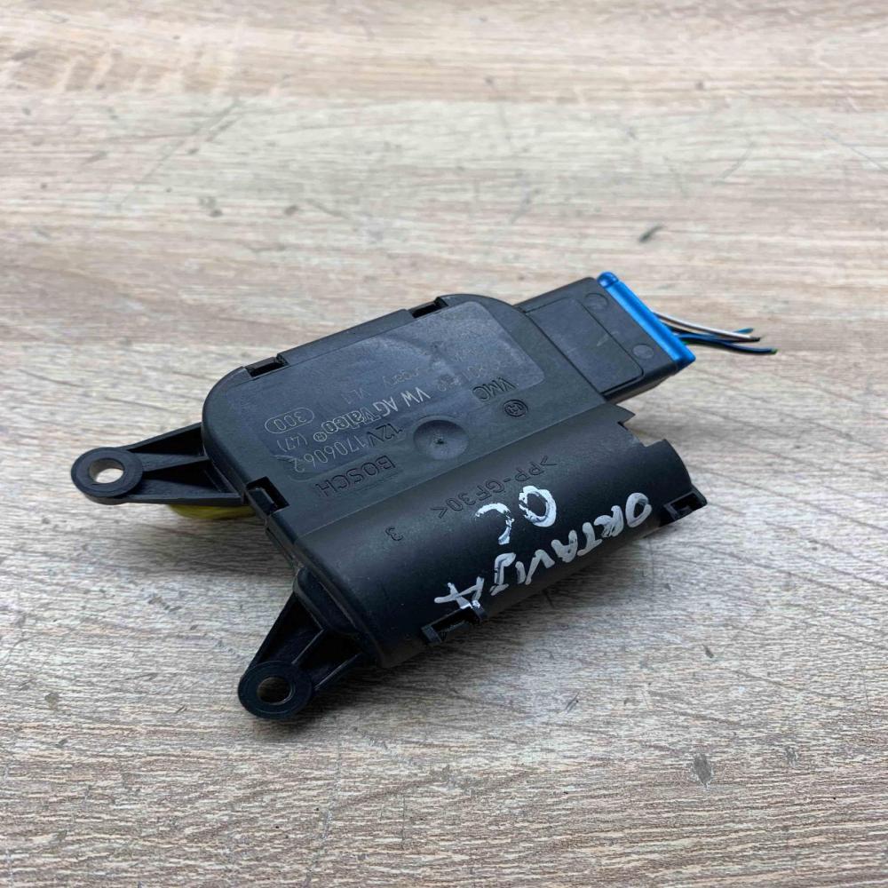 0132801342   Air flap motor/actuator Skoda Superb B6 (3T)