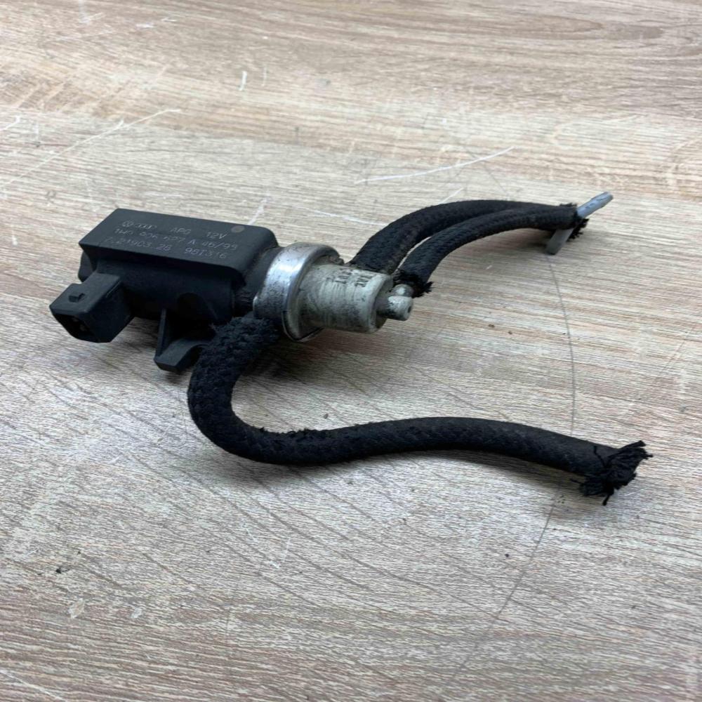 1H0906527A   Turbo solenoid valve Audi A4 S4 B5 8D