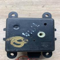 3G230 30820   Air flap motor/actuator Nissan Almera N16