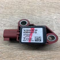 9206975   Airbag deployment crash/impact sensor Volvo S40