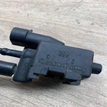 D215P2 Vacum  Vacuum valve Opel Vectra B