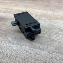 2511091B   Air flap motor/actuator Peugeot 308