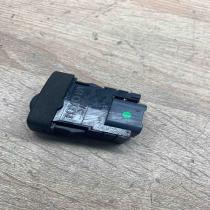 3919   Light switch Toyota Avensis T220