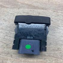 3919   Light switch Toyota Avensis T220