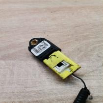 89831 02080   Airbag deployment crash/impact sensor Toyota Auris 150