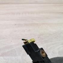 9472489 001574  Airbag deployment crash/impact sensor Volvo S80