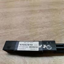 8622365   Airbag deployment crash/impact sensor Volvo S60