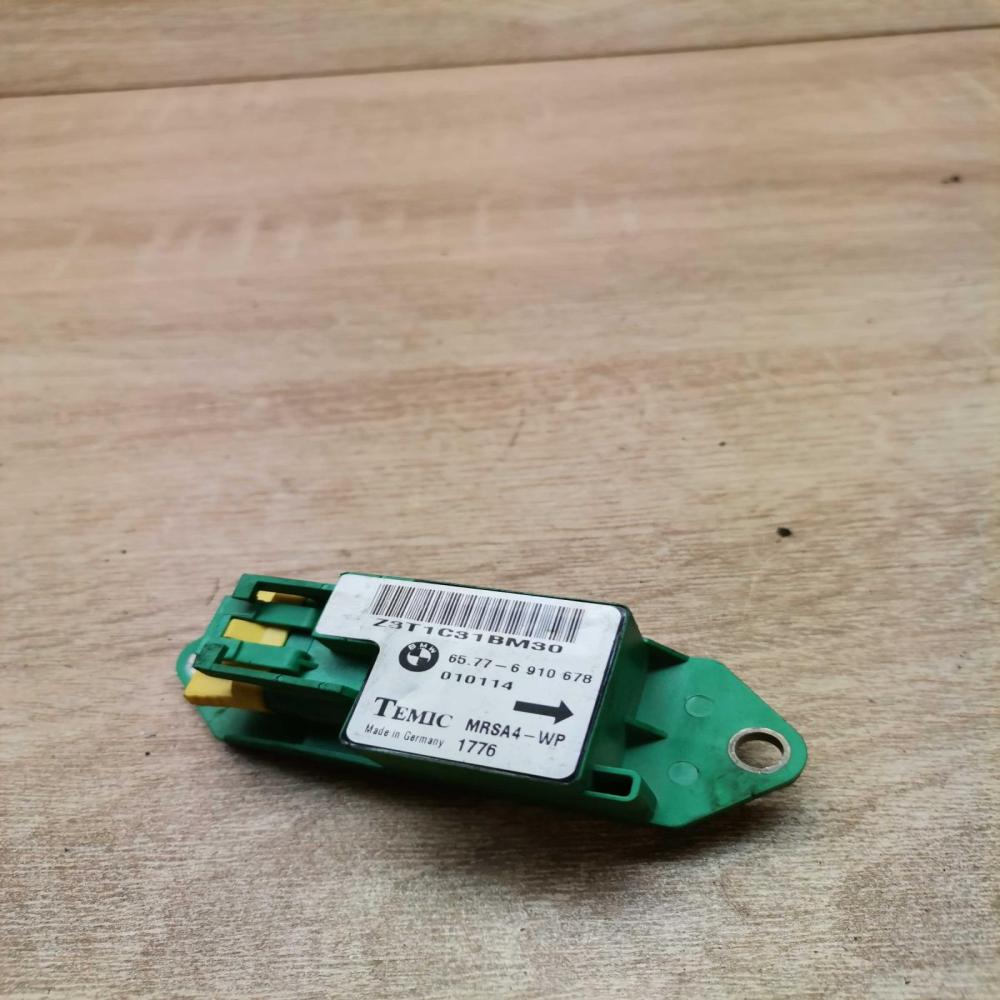 6910678   Airbag deployment crash/impact sensor BMW 5 E39