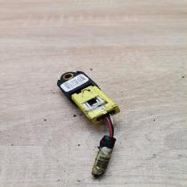 89831 05040   Airbag deployment crash/impact sensor Toyota Avensis T270