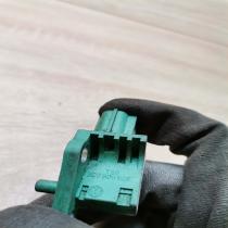 3c0909606   Airbag deployment crash/impact sensor Volkswagen PASSAT B6