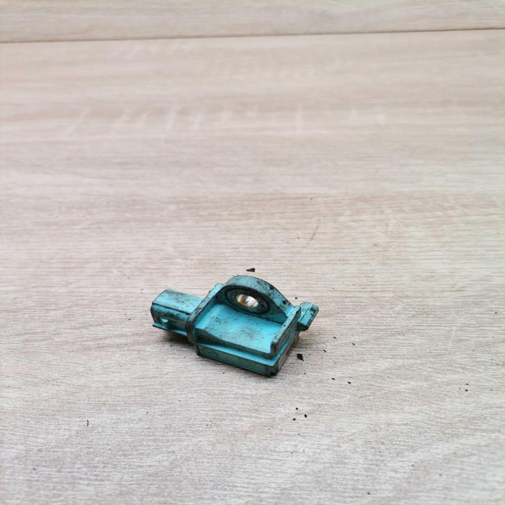 57kc0 5wk43826  Airbag deployment crash/impact sensor Mazda 6