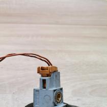 9452777   Airbag deployment crash/impact sensor Volvo S60