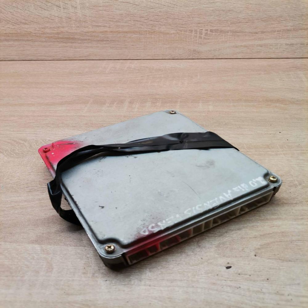 89661 44300 175800 5121  Engine control unit/module ECU Toyota Avensis Verso