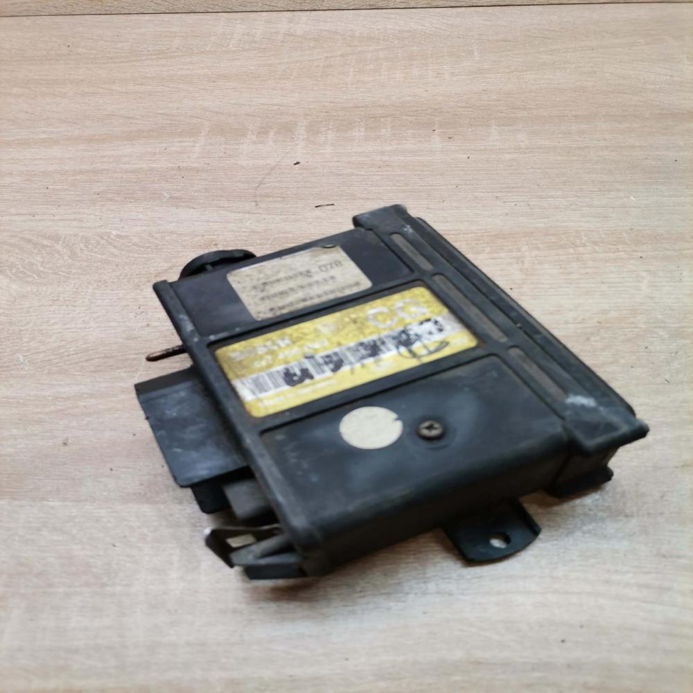 750201078 22rt0000  Ignition amplifier control unit Volkswagen PASSAT B3