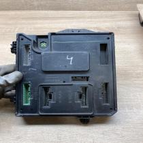 284B15986R   Central body control module Renault Megane III