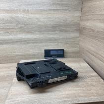 284B15986R   Central body control module Renault Megane III
