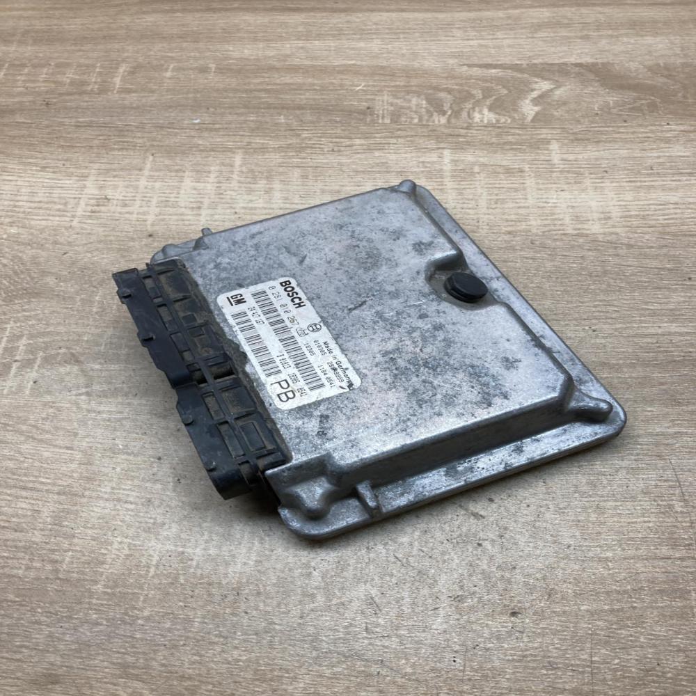 24417167 0281010267  Engine control unit/module ECU Opel Astra G