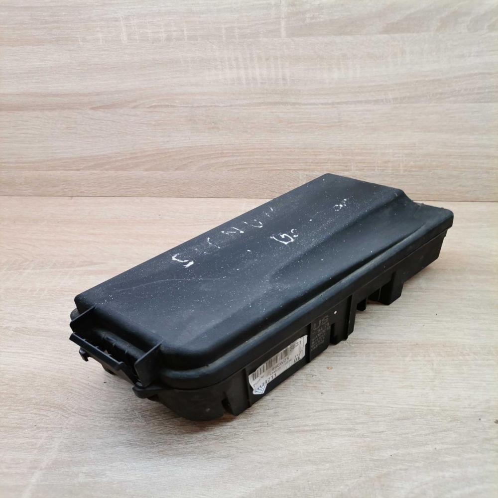 13144711 519068019  Fuse module Opel Signum