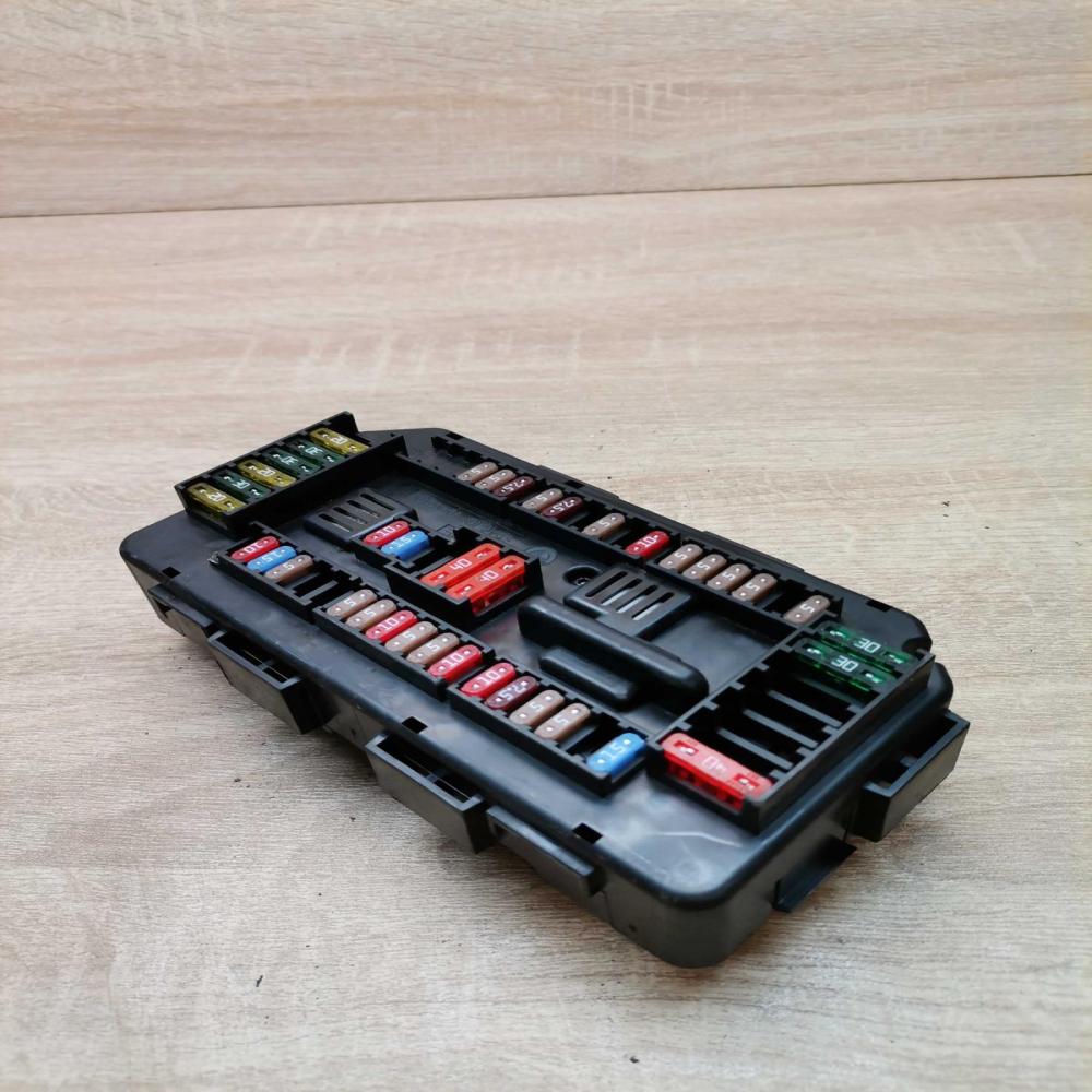 106887 10   Fuse module BMW 7 E65 E66