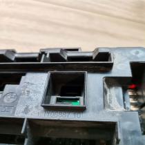 106887 10   Fuse module BMW 7 E65 E66